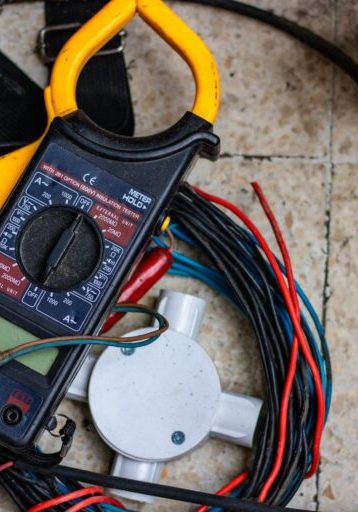 hobi-industri-NLBJ2I0lNr4-unsplash